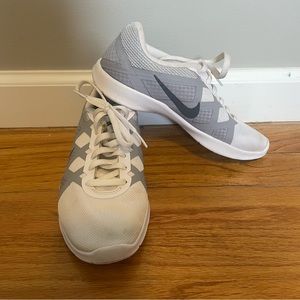 Women’s size 5 Nike. Nike Training Lunar Liz TR. White and Gray